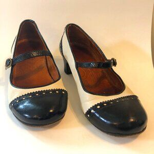 Chie Mihara low heels - "Bichito"